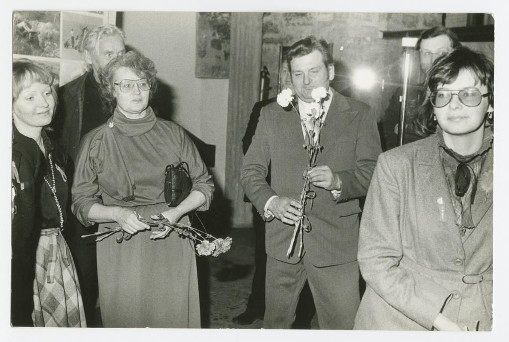 Eesti Riikliku Meremuuseumi 50.aastapäev : Näituse "Meremuuseumi varasalvest" avamine : (vasakult) Katrin Sepalaan, Aino Toppi, Mati Pintmann, Katrin Savomägi.
30.01.1985