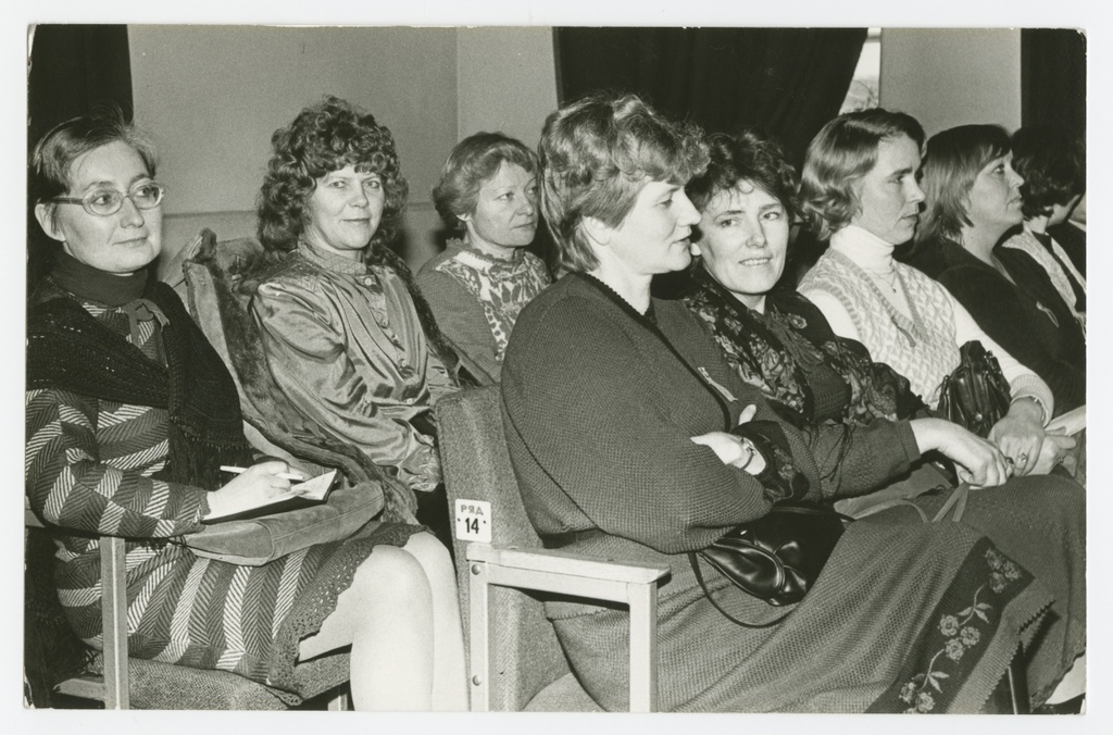 Eesti Riikliku Meremuuseumi 50. aastapäevale pühendatud teaduskonverents Tallinna Mereklubis (Uus-Sadama 14) : vaade saali.
30.01.1985