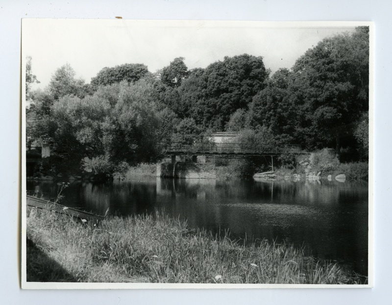 Viljandi maakond, Tarvastu vald, Suislepa sild üle Õhne jõe Suislepa mõisa juures.
08.08.1995