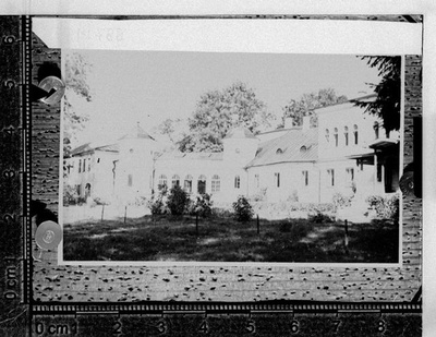 Avanduse mõis (Awandus), härrastemaja aia poolt, sidegalerii vana ja uue maja vahel (talveaed). Simuna khk  duplicate photo