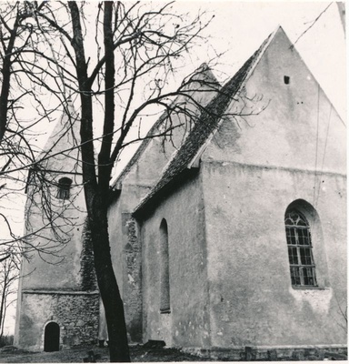 Foto. Ridala kirik. XIII saj.  similar photo