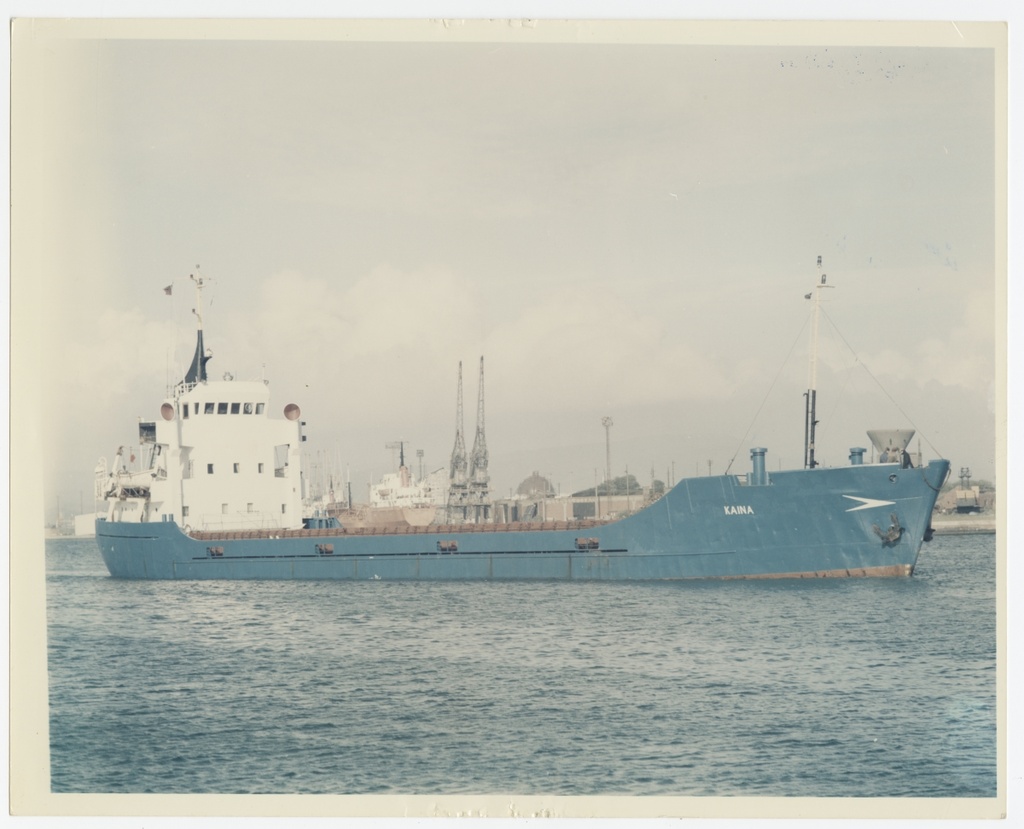 Värvifoto. Mootorlaev "Kaina"