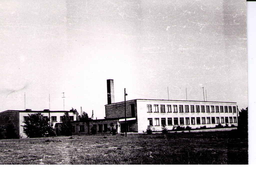 Iisaku Keskkooli hooned valminud 1964.a