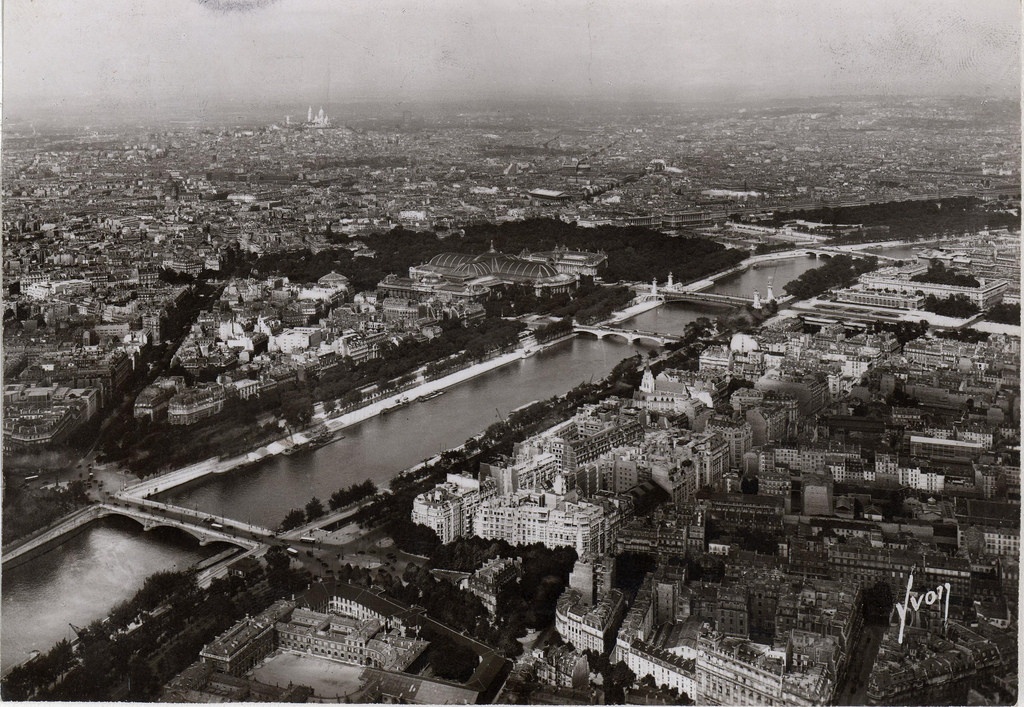 Paris, 1939