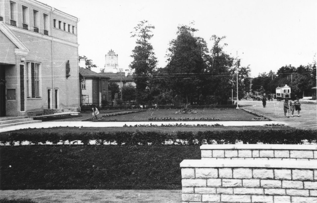 Kopli folk house performs the garden. End of the 1930s.