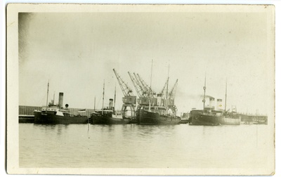 Aurulaevad "Jüri Vilms", "Jaan Poska", "Tasuja" ja "Suur Tõll" Tallinna Vanasadamas  duplicate photo