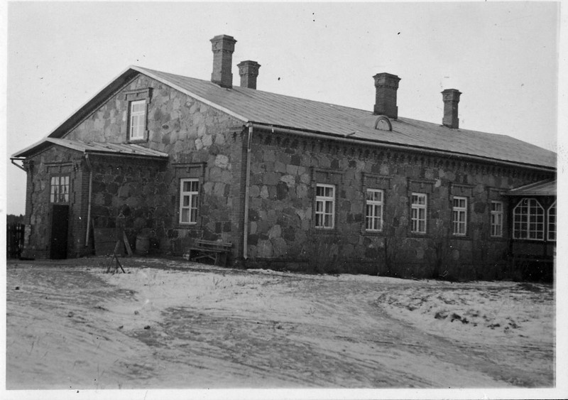 Mäksa vallamaja ümberehituse kava ja fotod. Arh. Ott Puuraid