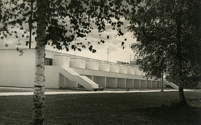 Vändra: Pärnu KEK-i 22 korteriga galeriielamu. Arhitekt Toomas Rein  duplicate photo