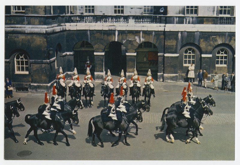 Inglismaa. London. Vahtkonna vahetus Whitehall`i ees