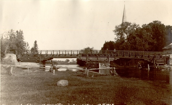 Foto Lüganuse puusilla ümberehitus Virumaal