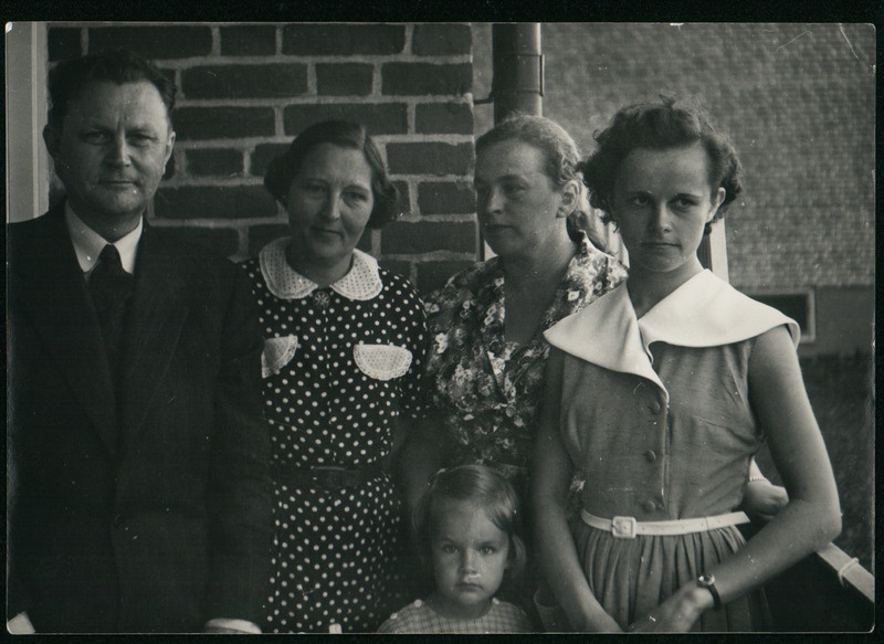 Gustav Ränk grupifotol
