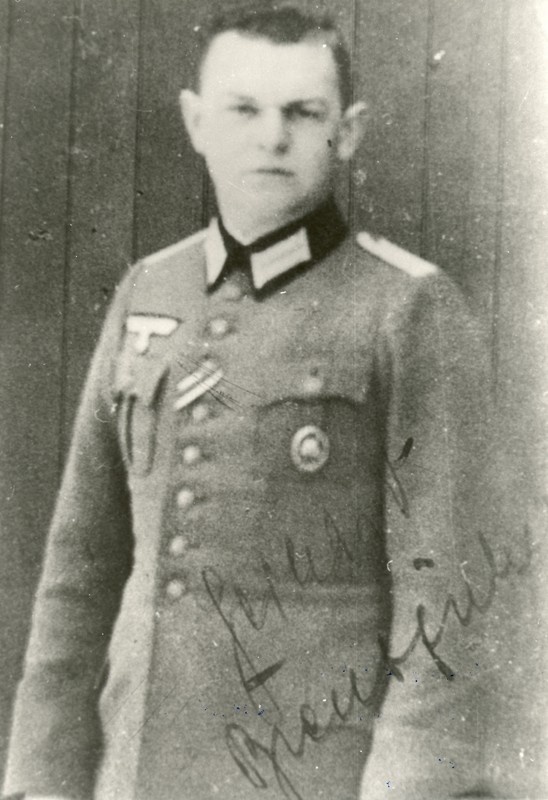 Gerhard Brentführer- 2/3 portree.