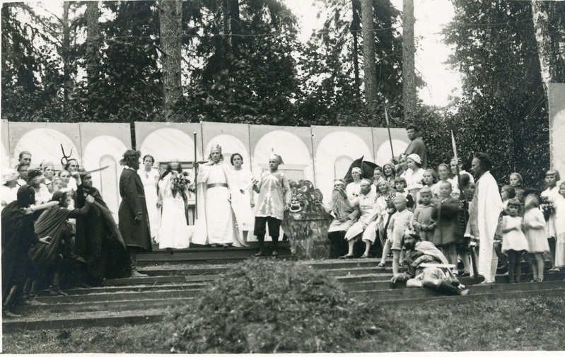 Vabaõhu lavastus "Kalevipoeg ja sarvik"