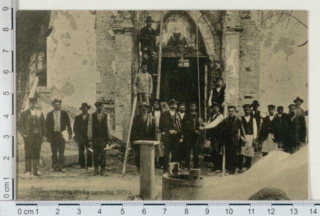 Saarde kiriku parandus 1909