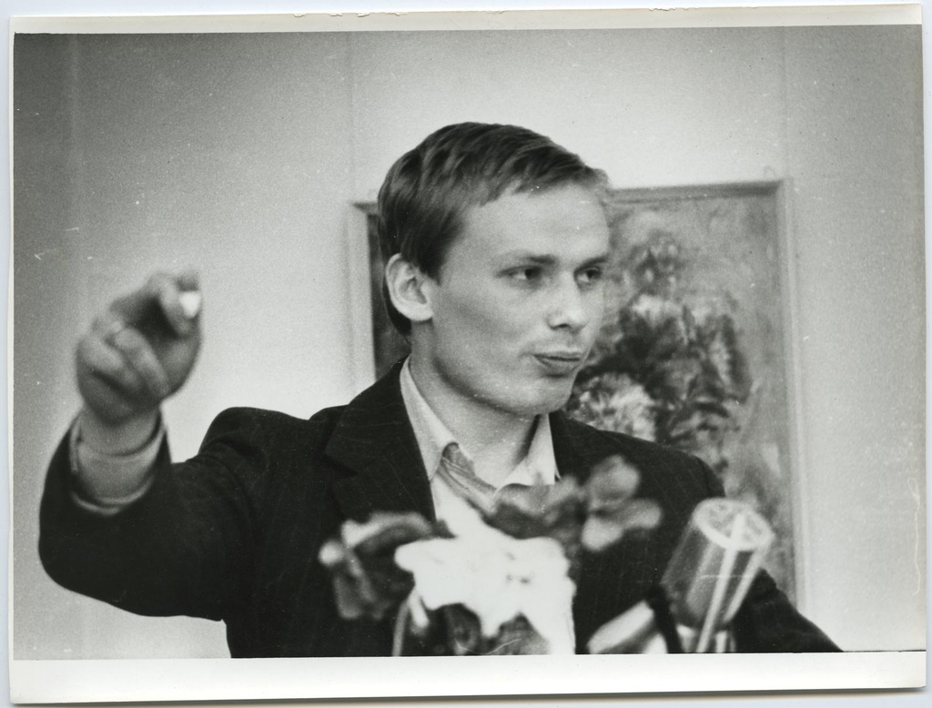KKKK 20-nda aastapäeva teaduskonverents 23. jaanuaril 1981. Ettekandega esineb nooremteadur Ants Juske.