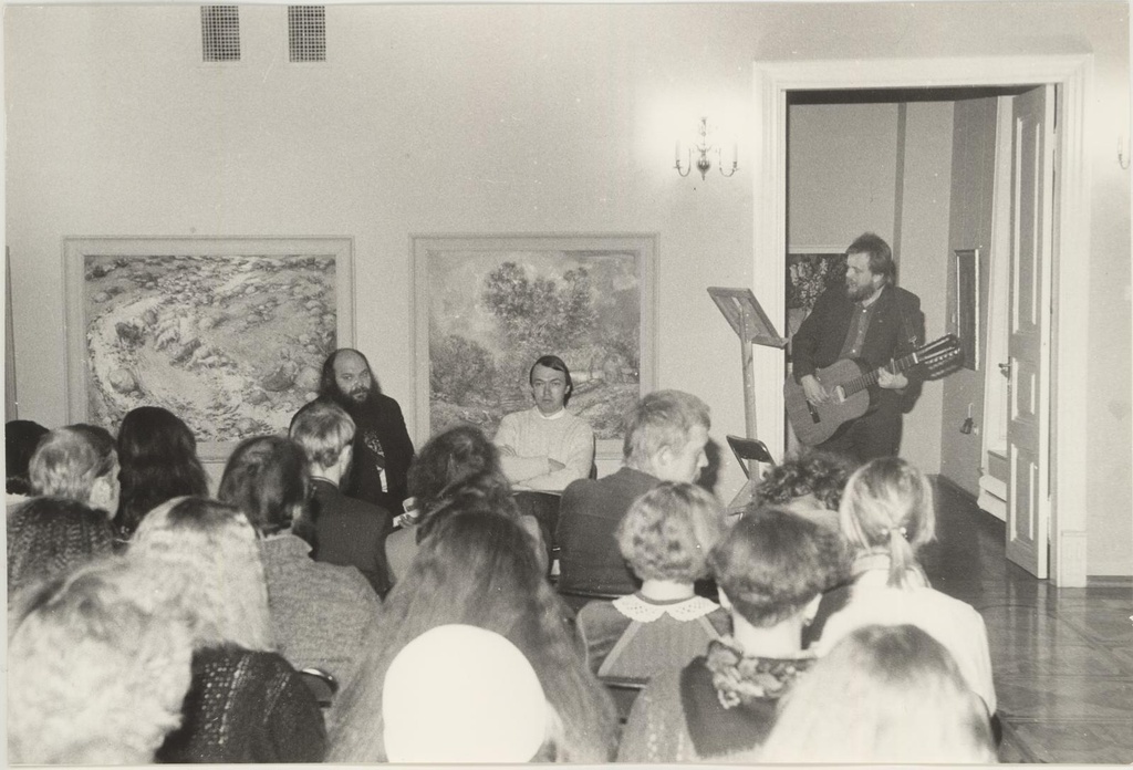 Kivisilla Pildigalerii. Priidu Beieri ja Matti Miliuse luule ja Tõnu Tepandi laulude õhtu Kivisilla Pildigaleriis 26.11.1989.a.