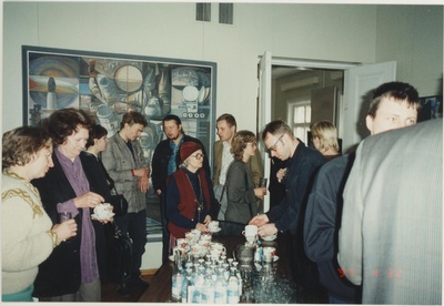 Konverents "70-ndate aastate kunst. Rujaline roostevaba maailm" Kivisilla Pildigaleriis 22.04.1997.  similar photo