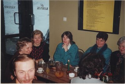 Muuseumi jõulupeo algus muuseumi kohvikus 23.12.1996.  similar photo