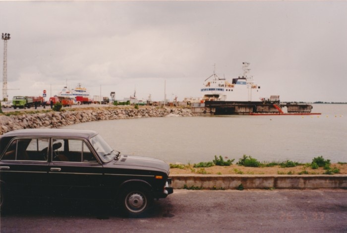 Värvifoto. Vaade Virtsu sadamale