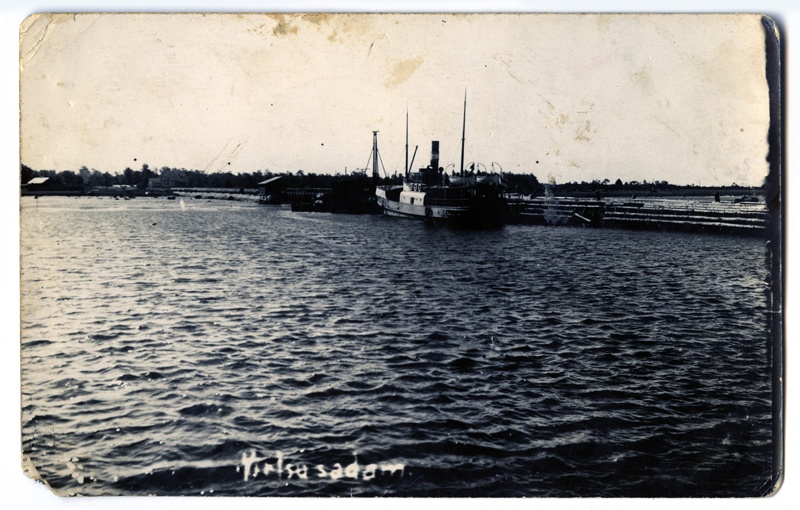 Aurulaev "Rudolf" Virtsu sadamas