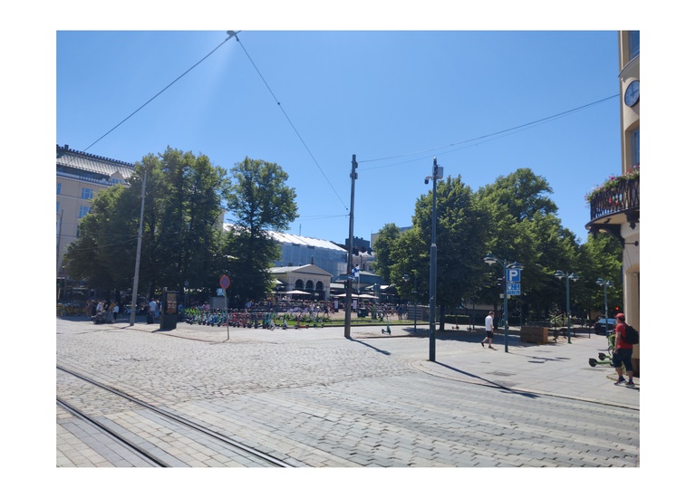 Esplanadi nähtynä Pohjoisesplanadin ja Unioninkadun kulmasta; grafiikka rephoto