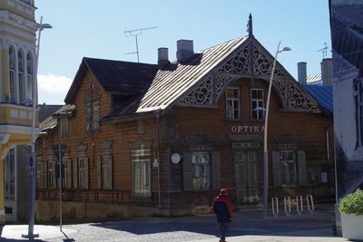 Rakvere-4670 - Flickr - Ragnhild & Neil Crawford - Rakvere-4670 rephoto