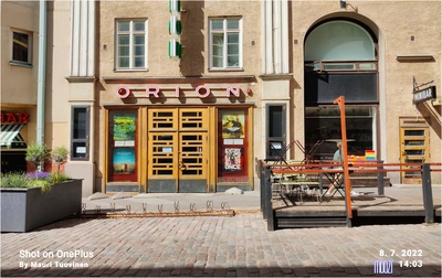 Kuorma-ajuri Eerikinkatu 15 .n edessä. rephoto