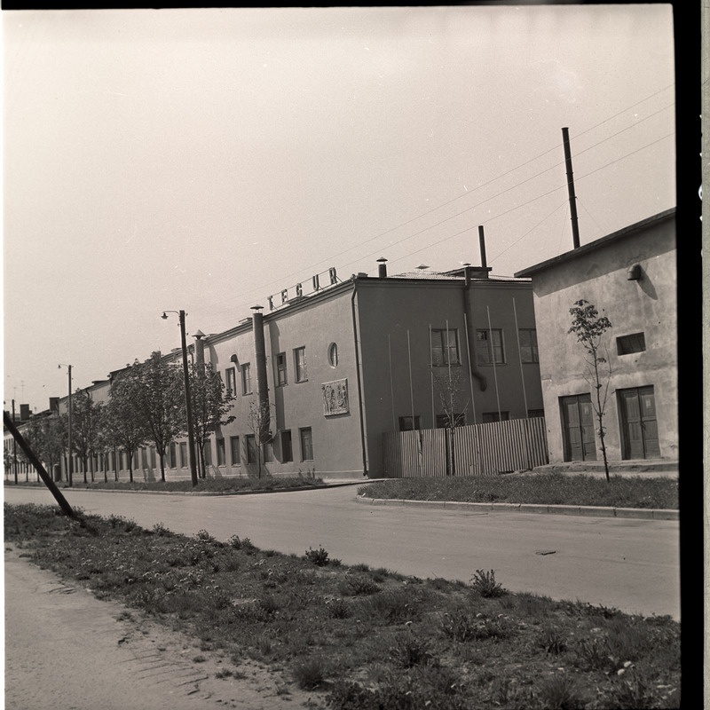 Madara 22, Tallinn. "Tegur" vanema tootmishoone välisvaade