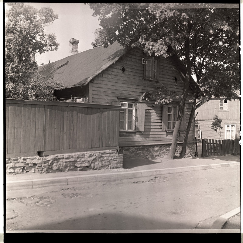 Väike puuelamu Imanta t. 52