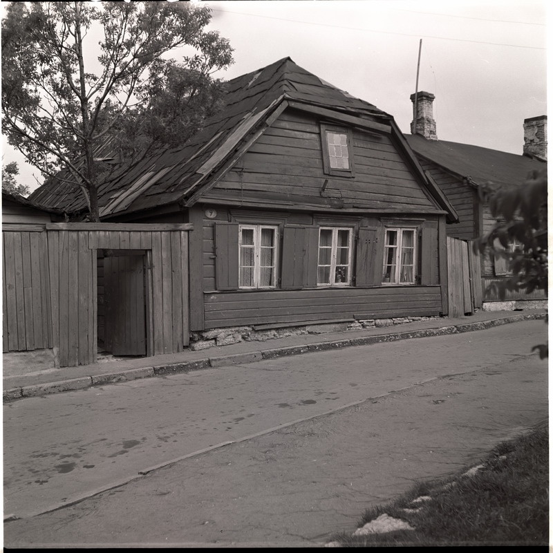 Lagunenud puuelamu Liivamäe t. 9