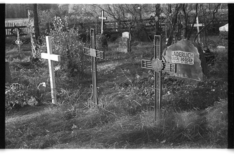 Käsmu kalmistu, metallristid, Gustaw Einloon (1854-1930), Madlena Einloon hauatähised