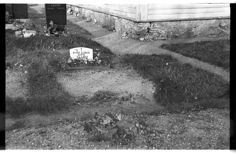 Käsmu kalmistu, Sonni Aurelie Kopti (1890-1966) hauaplats