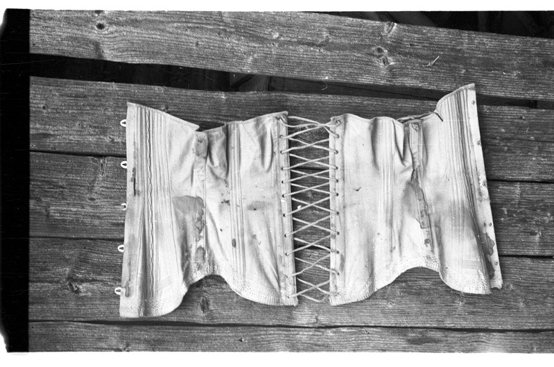 Korsett, Tõugu (Lahemaa), Hansu/Hansurahva talu