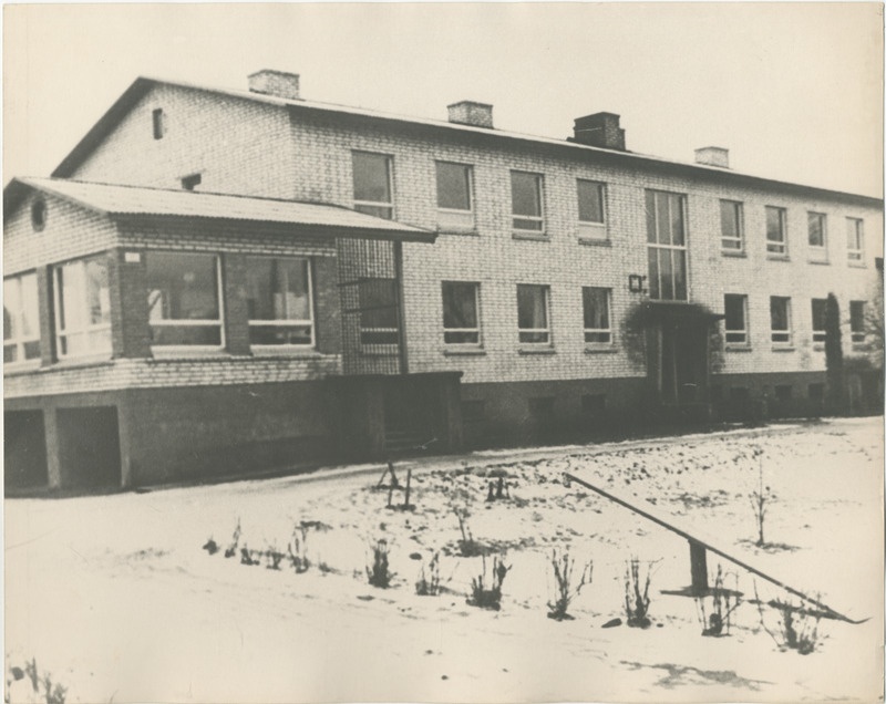 Foto. Fotokoopia. Vändra lastepäevakodu 1970.aastast.