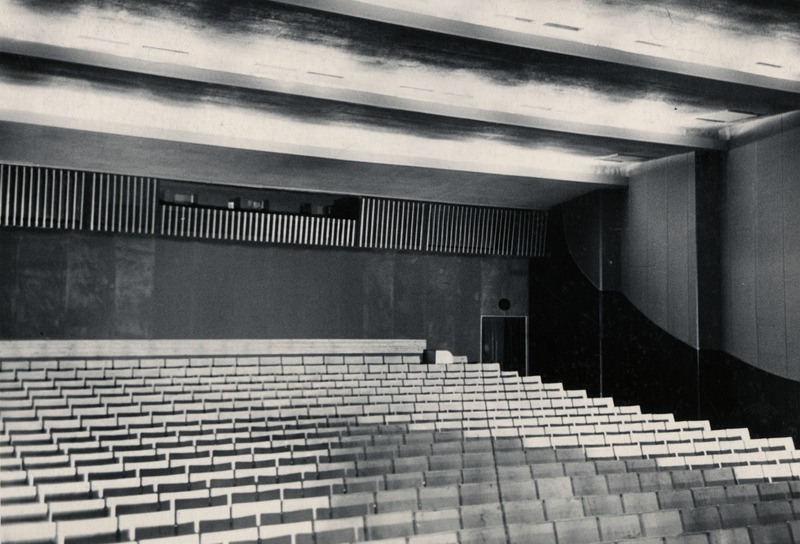 Kino Ekraan Tartus, interjöör: saal. Arhitekt Raul Levroit-Kivi