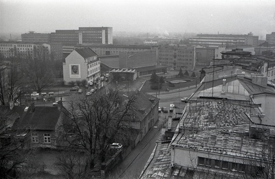 Tõnismägi 14 koolimaja katuselt: Kino Kosmos ümbrus  similar photo