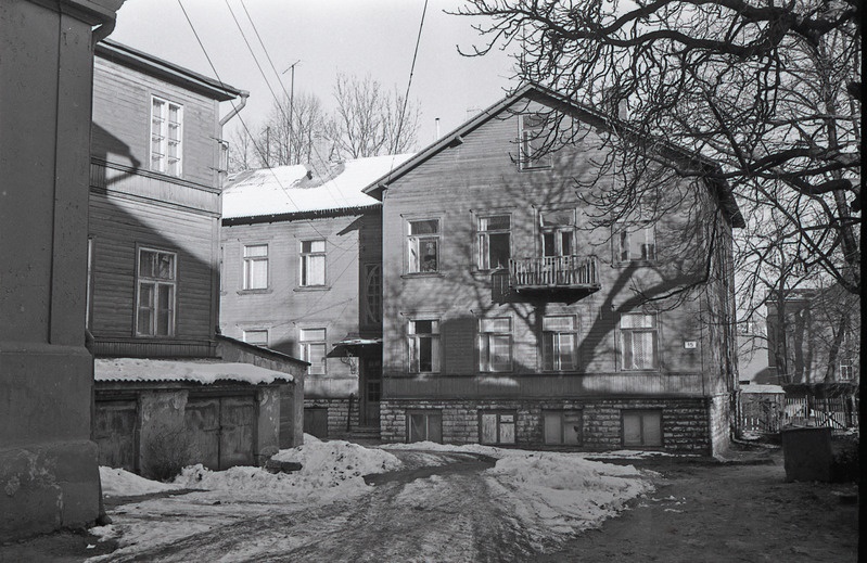 Tatari 15 puidust hoovimaja (lammutatud)