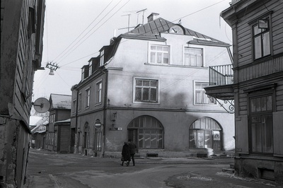 Sakala tn 17 elamu ja keemiline puhastus. Rekonstuktsioon: Herbert Johanson. Lammutatud  similar photo