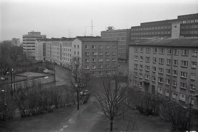 Kino Kosmos katuselt: Liivalaia tn hoonestus, elumajad Liivalaia 5 ja 7, EKE Projekti hoone  similar photo