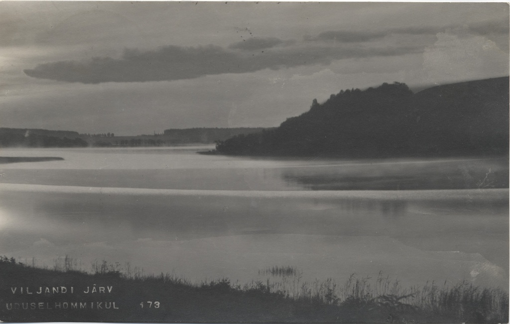 Lake Viljandi in the dark morning
