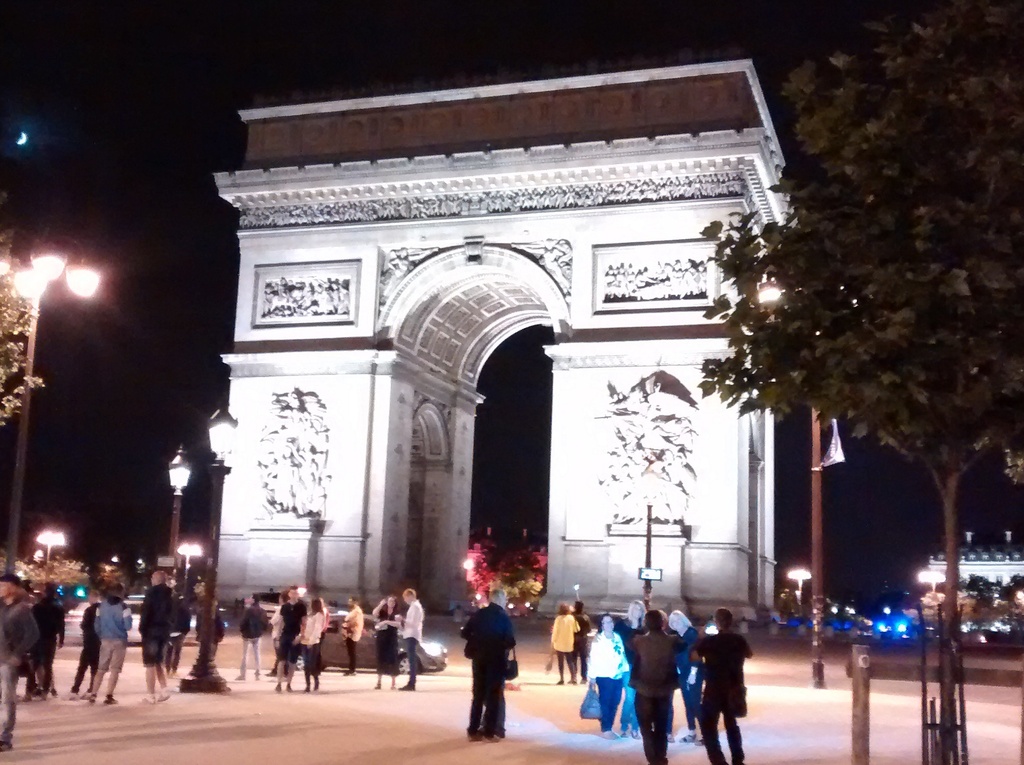 Arc de Triomphe here Paris rephoto