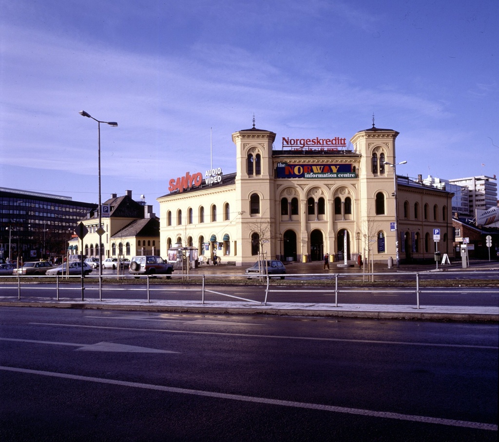 Vestbanestasjonen, Vestbanen (Vestbaneplassen 1, Oslo)