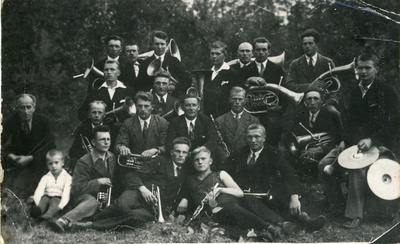 Iisaku puhkpilli meeskond a 1938-1939  duplicate photo
