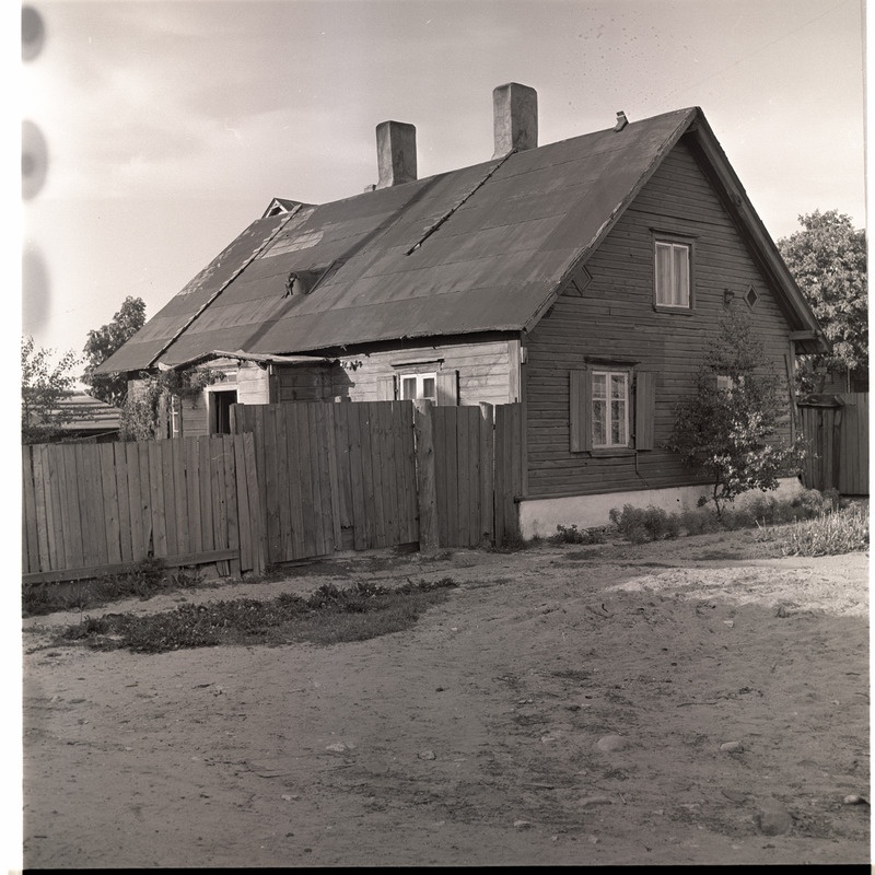 Tallinn, vaade hoonele Keldrimäel.