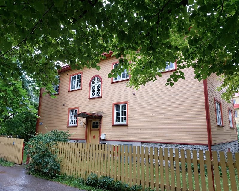 Pelgulinn: elamu Rohu 9 rephoto