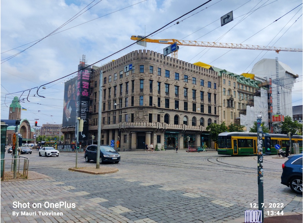 Kaivokatu 12 - Itäinen Heikinkatu 11 (= Mannerheimintie 7). "Kaleva" -rakennus. rephoto