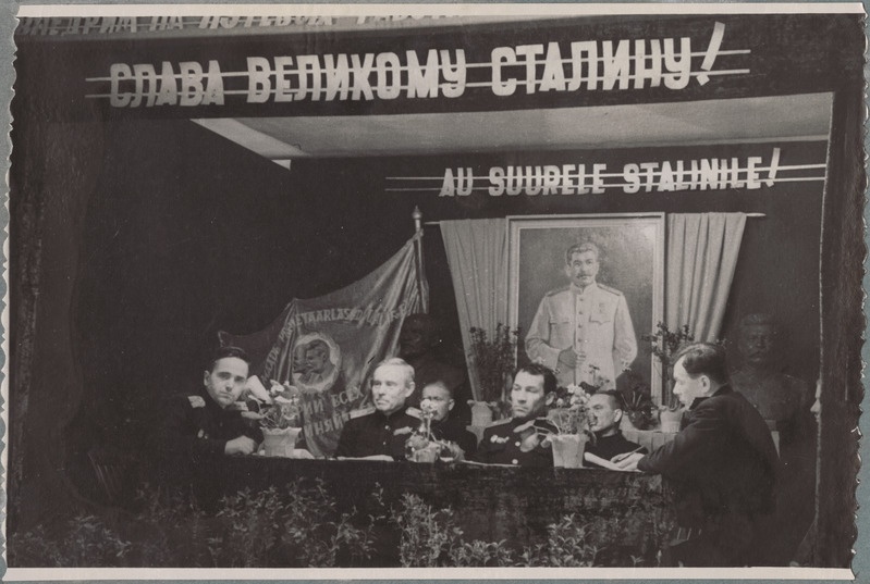 Tallinn-Väike teejaoskond: jaoskonna tehnilise konverentsi juhatus, 1950. aastate algus.