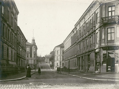 None  duplicate photo