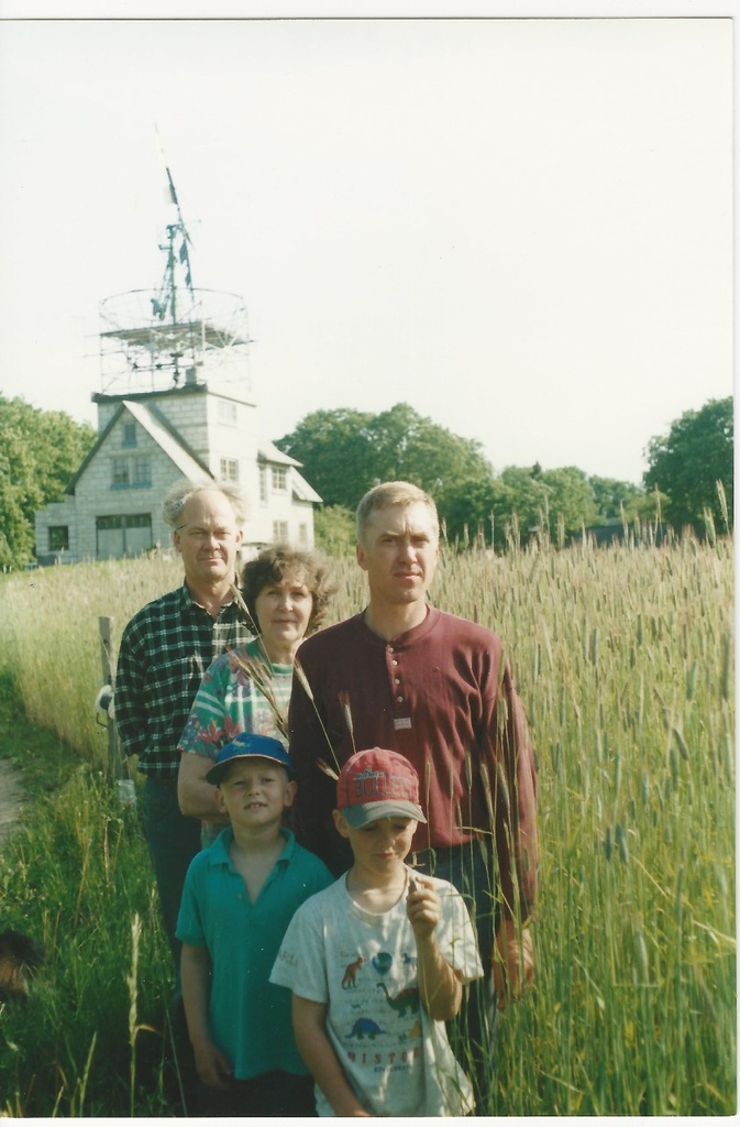 Eemu veski mölder Jüri Ling perega.