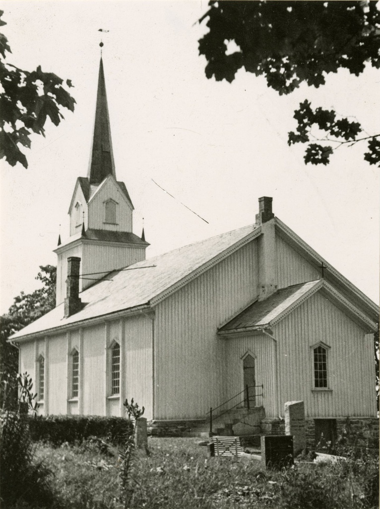 Helgøya kirke (Ringsaker)